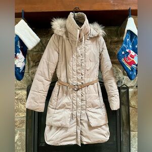 Women's Cream Hooded Jacket purchased in Europe, warm stylish light weight